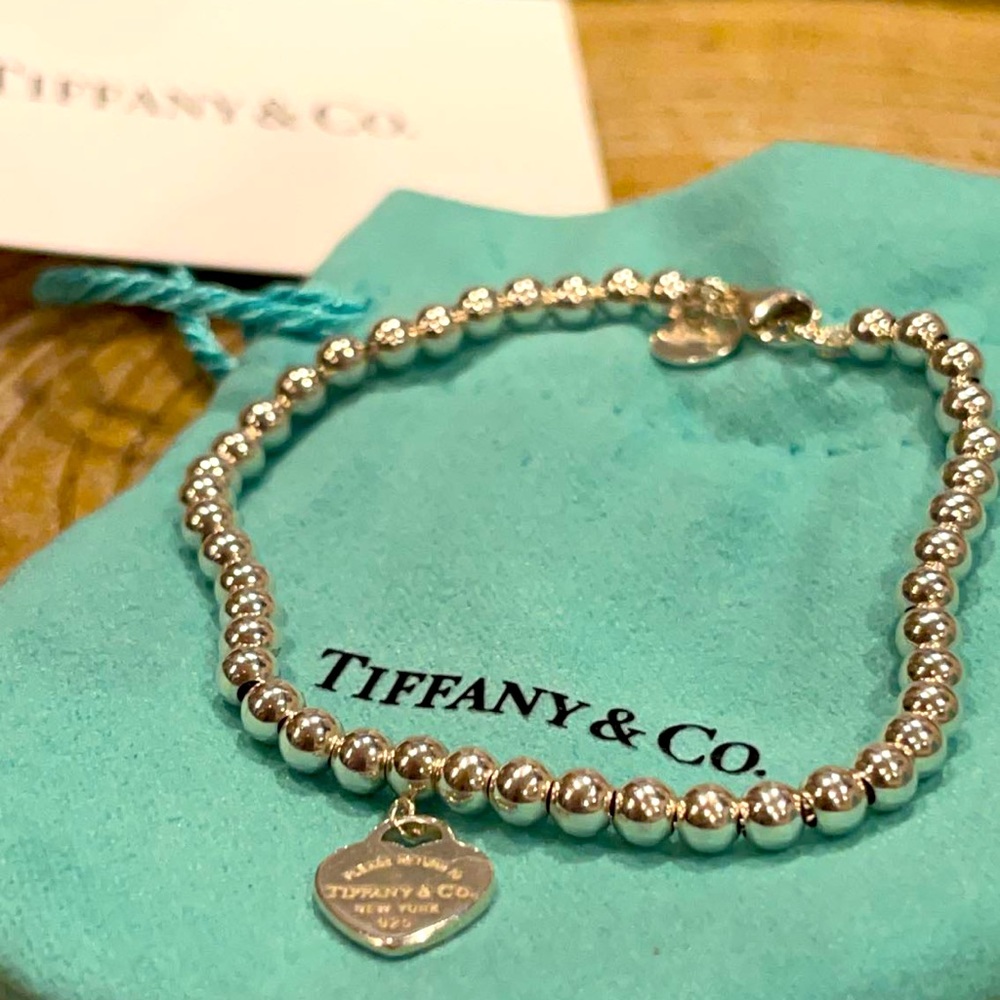 Sterling Silver Heart Tag Tiffany & Co beaded bracelet. Bracelet Length: 7 inch